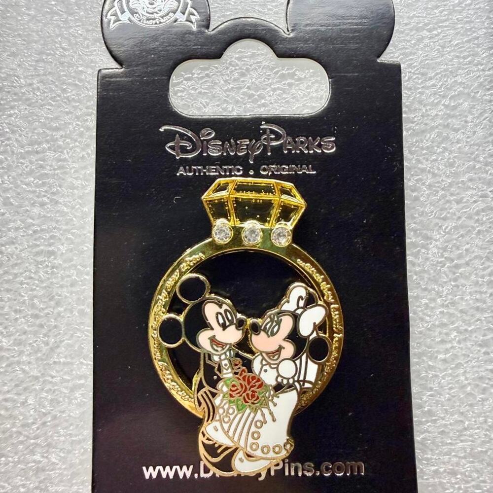 Disney Parks Mickey and Minnie Mouse wedding ring pin